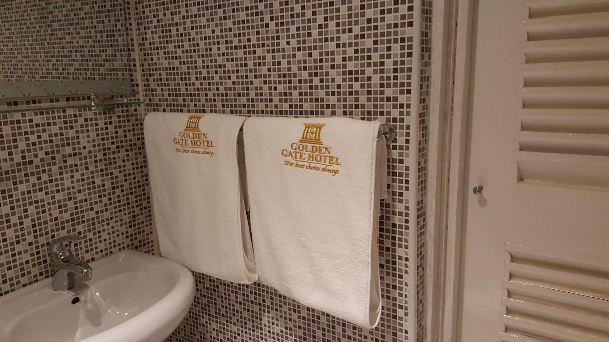 Golden Gate Hotel Кумаси Экстерьер фото