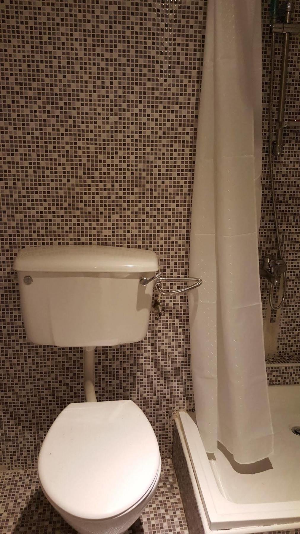 Golden Gate Hotel Кумаси Экстерьер фото
