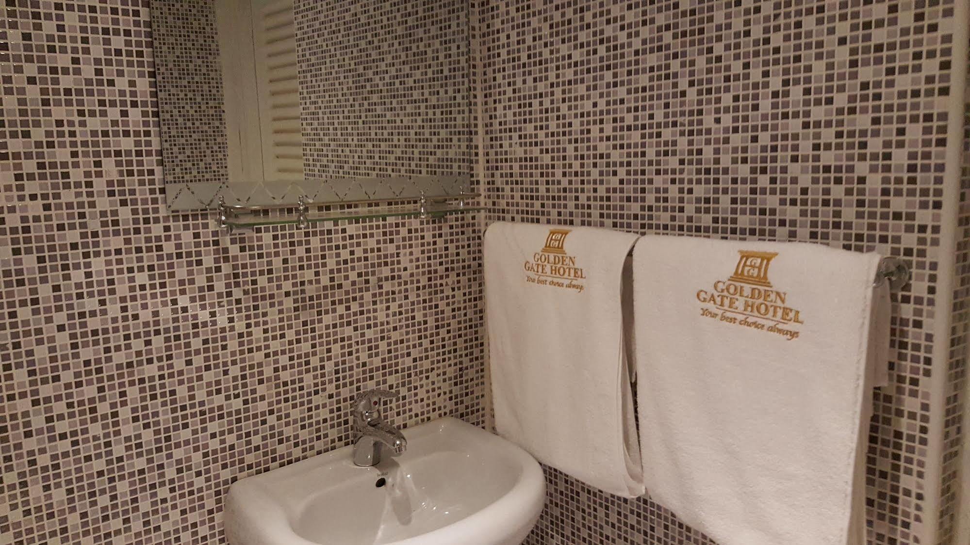 Golden Gate Hotel Кумаси Экстерьер фото